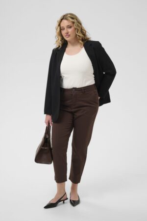 KCLeana 7/8 chino Buks Kaffe Curve